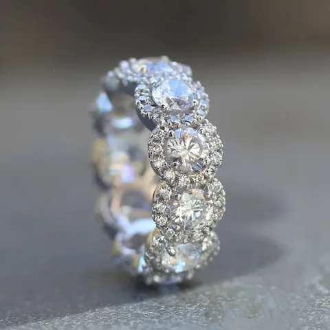 Anillo de Eternidad Vintage de Circonita en Pavé Cobre Anillo de Dito Apilable Lujoso para Mujer Joyería