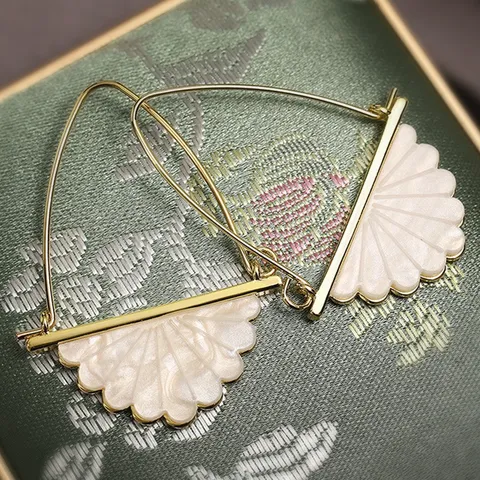 Eleganti Orecchini Pendenti con Ciondolo a Conchiglia in Resina a Forma di Ventaglio Orecchini a Gancio a Conchiglia Oro Rame Strutturato Gioielli da Donna Festa