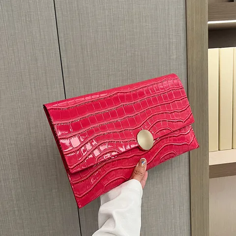 Sac Pochette Enveloppe en Cuir PU Motif Crocodile Vintage pour Femme Élégant Sac à Main Décontracté de Couleurunie