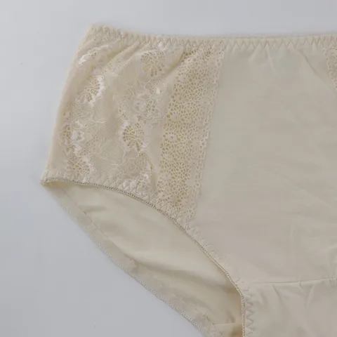 Women's Plus Size Sexy Lace Panties Cotton Breathable Briefs Mid Waist Hip Lifting Underwear For Daily Wear