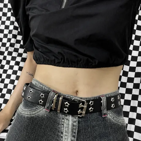Γυναικείο Συνθετικό Δερμάτινο Ζώνη σε Punk Στυλ Y2K με Τρύπες Αστέρι Πριτσίνια Διπλή Αγκράφα Αξεσουάρ Μόδας