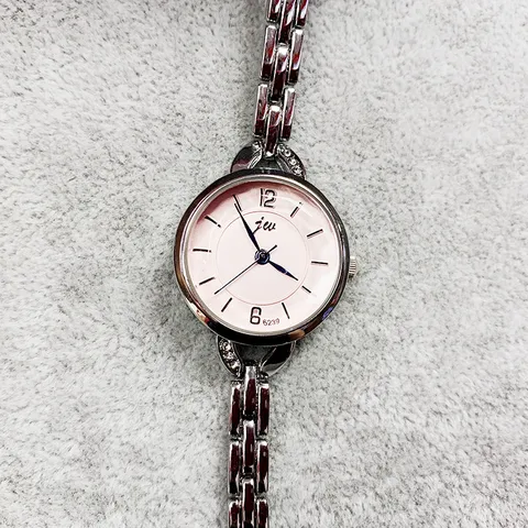 Mode Elegant Legierung Edelstahl Damen Quarzuhr Minimalistisch Rundes Zifferblatt Gliederkette Armbanduhr Kleid Schmuck