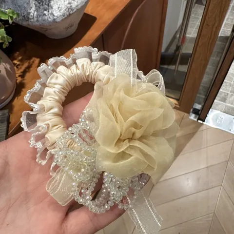 Korean Style Flower Scrunchie Sweet Girlish Hair Tie Lace Trim Pleated Satin Hair Band With Rhinestone Crystal Beads For Women