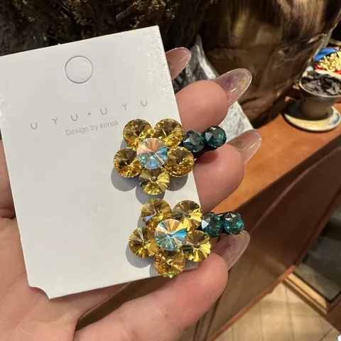 Pince à Cheveux Bec de Canard Fleur en Strass en Alliage Mini Barrettes à Cheveux Latérales en Cristal Scintillant Coloré pour Femmes