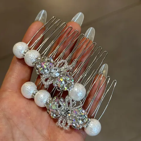 Peigne à Cheveux Style Coréen avec Nœud Papillon en Strass et Perle Artificielle Barrette Élégante pour Femmes Accessoire