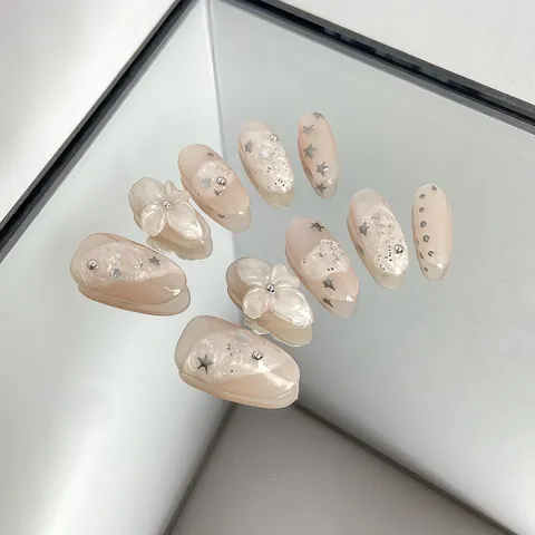 Uñas Postizas Press On Rosa Rubor Dulce Flor 3D Estrella Diamante de Imitación Uñas Postizas Ovaladas Cortas Estilo Suave Conjunto de Arte de Uñas