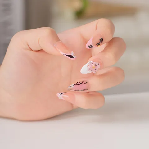 Uñas Postizas Hechas a Mano Coreanas Dulces Rosas Florales Uñas Postizas Almendra Puntas de Uñas Artificiales Conjunto para Mujeres