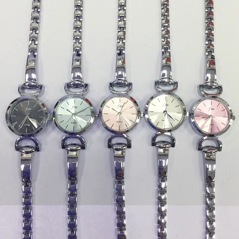 Fashion Women Quartz Watch Slim Alloy Bracelet Chain Strap Rose Gold Silver Analog Dress Wristwatch For Ladies Office Business Casual