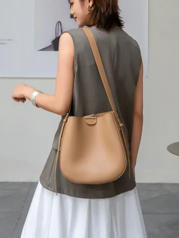 Women's Genuine Leather Retro Bucket Bag All-Match High-End Light Luxury Single Shoulder Commuter Crossbody Bag