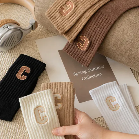 Women Casual Cotton Crew Socks Fall Winter Letter Embroidered Thermal Socks Daily Basic Soft Comfortable Hosiery