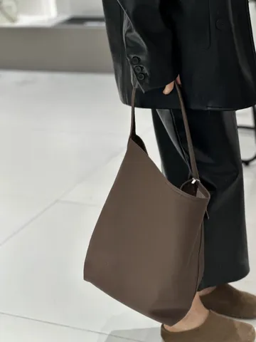 Borsa Tote in Vera Pelle Grande Capacità Borsa a Tracolla da Lavoro Donna Borsa Secchiello Minimalista Pelle di Mucca di Alta Qualità