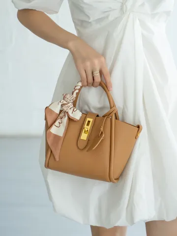 Women Genuine Leather Bucket Bag Fashion Casual Top Handle Handbag Classic Urban Minimalist Tote Bag With Scarf
