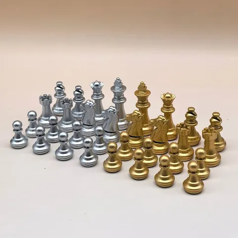 Jeu d'Échecs International Magnétique Échiquier Pliable Portable Avec Pièces Or et Argent Pour Adultes Enfants