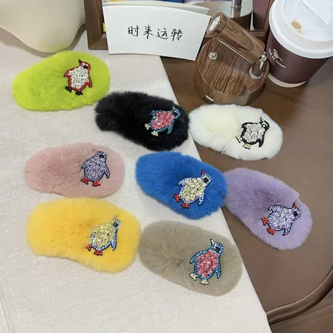 Pince à Cheveux en Peluche Garni de Strass Manchot Luxe Barrettes Animal Paillettes Doux Mignon Accessoires Cheveux pour Femmes Filles