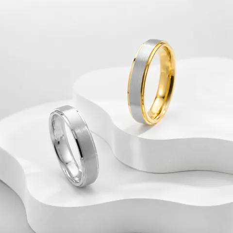 Anello di Coppia Minimalista in Acciaio Inossidabile con Strass Satinato Spazzolato Moda Geometrica Stile Ins Gioielli a Fascia di Lusso Leggeri Regalo per Uomo Donna