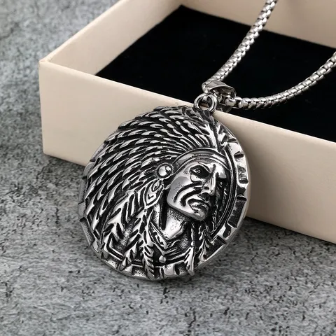 Vintage Stainless Steel Indian Chief Pendant Necklace For Men Western Punk Carving Round Coin Avatar Pendant Necklace Charm Gift