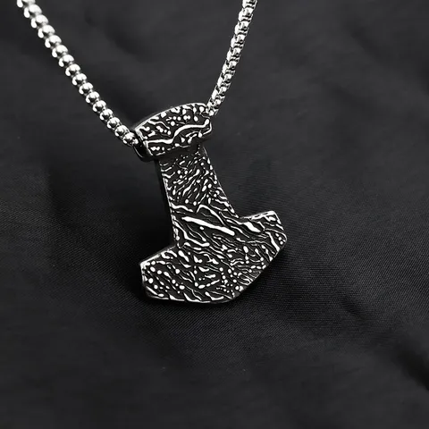 Collier pour Homme en Acier Inoxydable avec Pendentif Marteau de Thor Viking Rétro Punk Motif Géométrique Mythologie Nordique Bijoux Heavy Metal