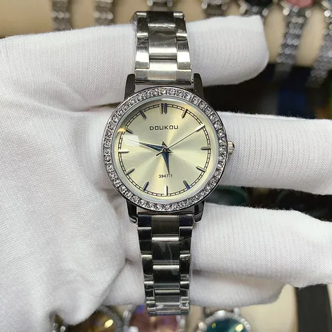Mode Edelstahlband Quarzuhr Für Damen Strass Lünette Rundes Zifferblatt Minimalistische Damen Armbanduhr