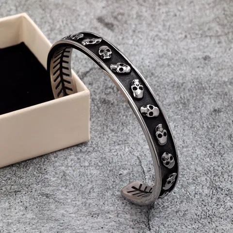 Vintage Stainless Steel Skull Cuff Bangle Biker Punk Open Bracelet For Men Women Halloween Gothic Motorcycle Hand Jewelry Gift