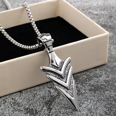 Vintage Stainless Steel Arrow Pendant Necklace For Men Women Polished Double Sided Geometric Spearhead Chain Necklace Punk Jewelry Gift