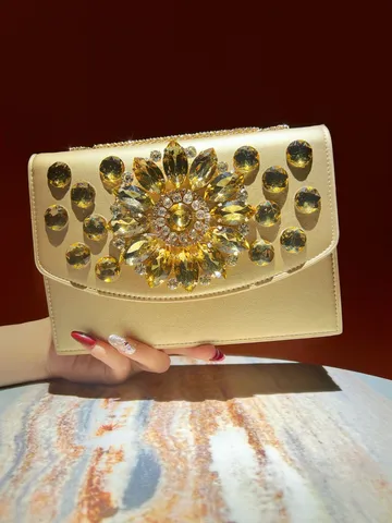 Sac de Soirée Luxueux en PU pour Femmes avec Strass Chaîne Bandoulière Pochette Carré Horizontal Tournesol Fermoir Magnétique Banquet Fête