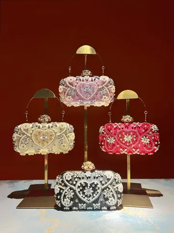 Women's Embroidered Heart Evening Bag Rhinestone Pearl Clutch Handbag For Banquet Wedding Party Elegant Polyester Handbag