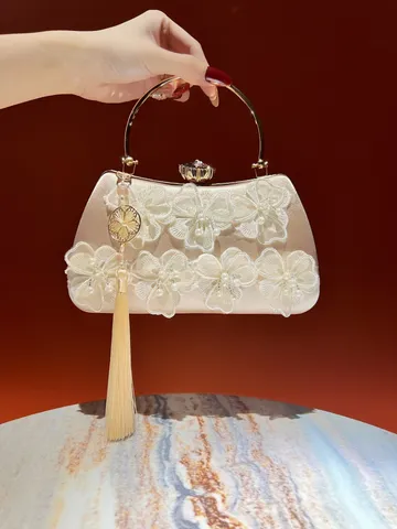 Neo-Chinese Satin Evening Bag Elegant Vintage Polyester Clutch With Metal Ring Handle Three-Dimensional Floral Lace Artificial Pearl Rhinestone Clasp Long Tassel Chain Shoulder Bag For Women Banquet Wedding Dress Party