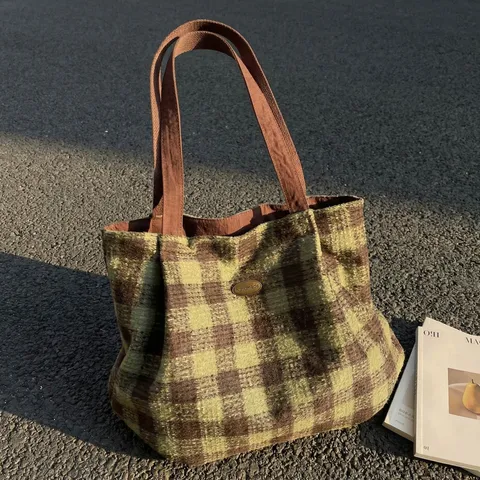 Vintage Plaid Tote Bag For Women Large Capacity Woolen Fabric Casual Shoulder Bag Retro Commuter Handbag