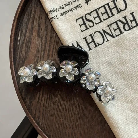 Süße Kunststoff Blume Haarkralle Mit Künstliche Perle Strass Elegante Texturierte Hochsteckfrisur Haarschmuck Große Hai Kiefer Klammer Für Damen Tägliche Accessoires