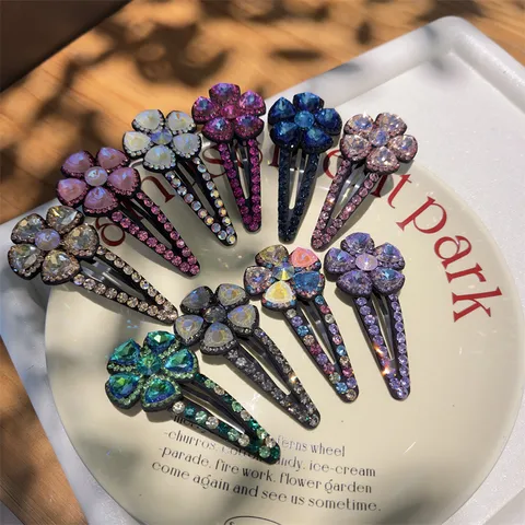 Barrette à Cheveux Fleur en Strass Alliage Brillant Style Coréen Pince Latérale Florale en Cristal Doux Accessoires Cheveux Femmes
