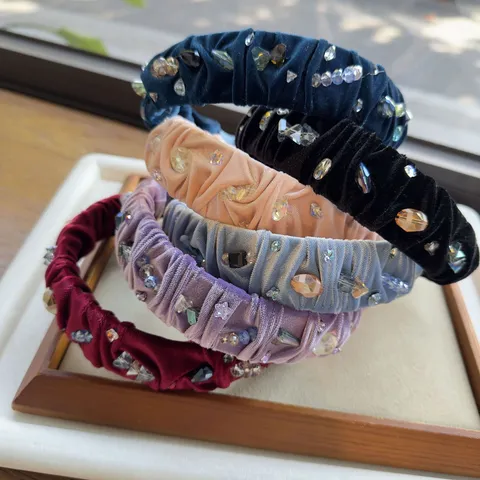 Diadema de Terciopelo con Cuentas de Cristal Hecha a Mano Vintage Lujo Ligero Plisada para Mujer Accesorios para el Cabello de Moda