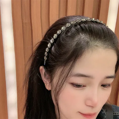 Serre-tête Vintage Baroque en Alliage avec Strass Élégant Motif Floral Brillant Serre-tête Luxe Exquis Coiffure Accessoires pour Fête Femme