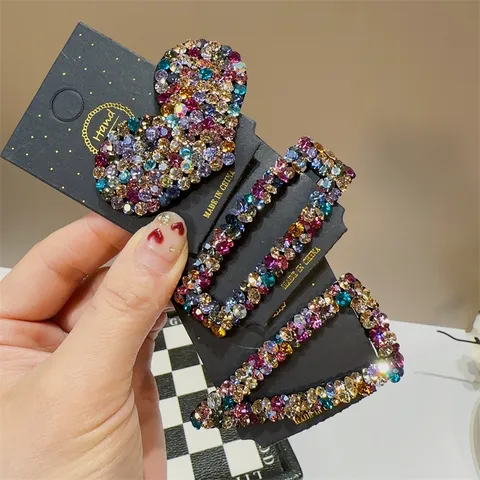 Süße Legierung Strass Herz Haarspange Koreanische Geometrische Hohl Pony Seiten Haarnadeln Mehrfarbig Kristall Kopfschmuck Für Frauen Alltag