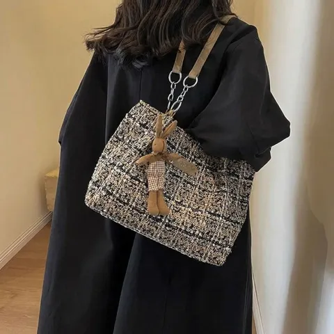 Women Large Capacity Tweed Tote Bag Vintage Plaid Handbag With Rabbit Pendant Chain Strap Fashion Commuter Shoulder Bag