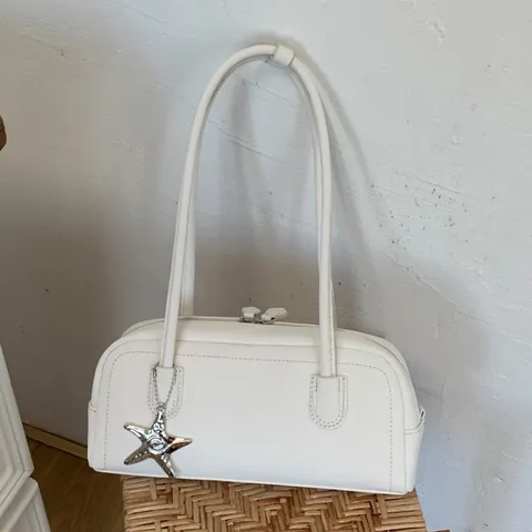 Minimalist PU Leather Shoulder Bag For Women Large Capacity Commuter Underarm Bag Fashion Solid Color Zipper Handbag