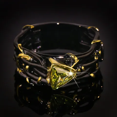 Vintage Zweifarbig Geometrisch Dreieck Olivgrün Strass Ring Galvanisiert Legierung Punk Band Ring Unisex Schmuck Geschenk