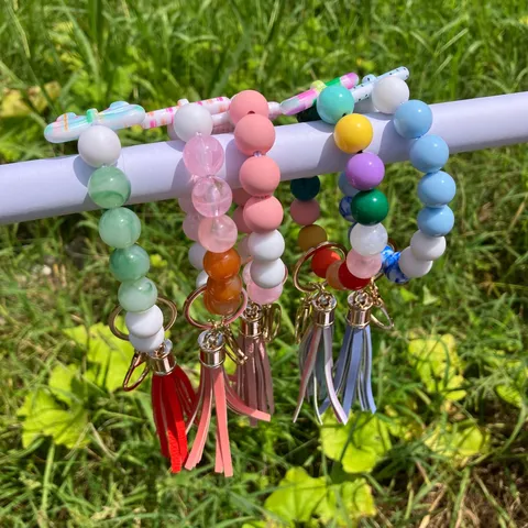 Handmade Beaded Keychain Cute Butterfly Pendant PU Tassel Wristlet Bracelet Acrylic Beaded Key Ring Fashion Jewelry Gift