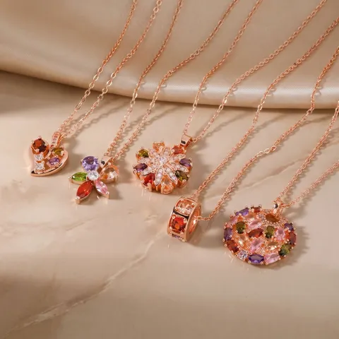 Collana di Strass in Rame Oro Rosa alla Moda per Donna Ciondolo Cuore Fiore Geometrico Colorato Gioielli Accessorio Quotidiano Lusso Leggero