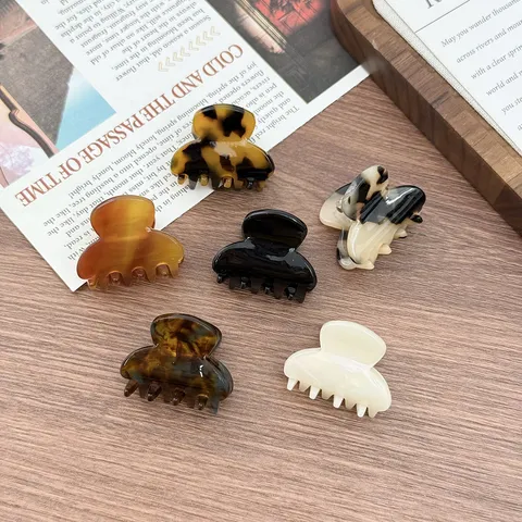 Small Acetate Hair Claw Simple Korean Style Tortoiseshell Pattern Hair Clip High Ponytail Fashion Hair Accessories For Women Daily