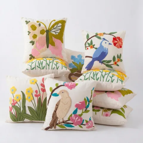 Housse de Coussin Décorative Brodée Fleurs et Oiseaux Style Pastoral en Chenille Housse Carrée Pour Canapé Lit Maison Bureau