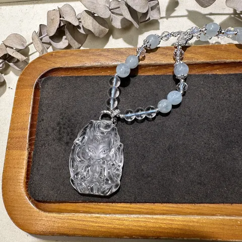 Collana Con Ciondolo a Volpe in Cristallo Bianco Naturale Fatto a Mano Catena Maglione Gioielli in Cristallo Accessorio Moda Regalo Per Donne