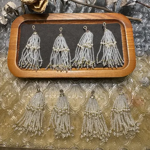 Ciondolo per Borsa con Nappa di Perline di Cristallo Fatto a Mano Perla Artificiale Accessorio di Gioielli in Metallo Perlinato per Donne