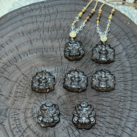 Collana con Ciondolo a Volpe in Cristallo di Quarzo Naturale Gioiello con Ciondolo a Forma di Animale Grazioso Elegante Regalo per Donne