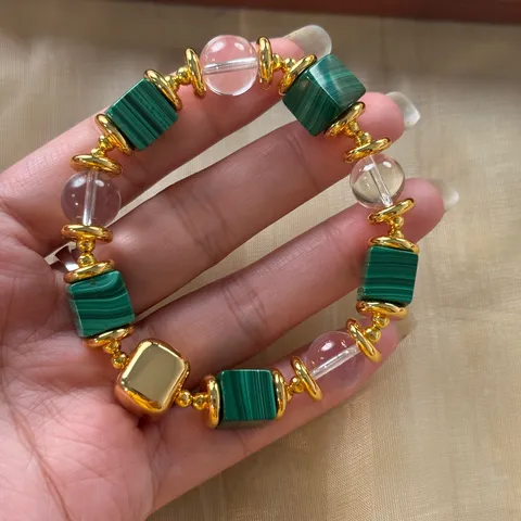 Componenti per Gioielli Fai da Te Placcati in Oro 18K Distanziatori in Metallo Perline Sferiche Cappucci di Fiori per Creazione di Gioielli