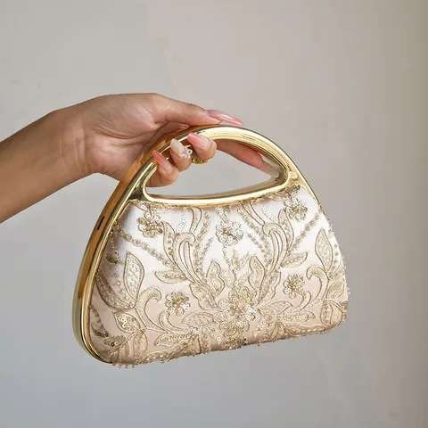 Stile Neo-Cinese Ricamo Floreale Raso Borsa da Sera Vintage Manico Metallico Pochette per Donne Banchetto Matrimonio