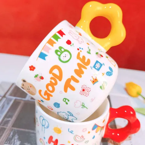 Tasse en Céramique Mignonne de Cartoon Avec Poignée de Fleur Tasse à Café Créative Style Ins Vaisselle Cadeau d'Anniversaire Pour Enfants Femmes