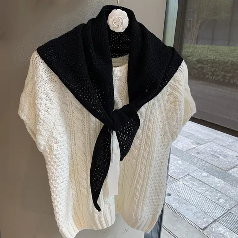 Pañuelo Triangular de Punto para Mujer Chal de Poliéster Suave Cálido Protector de Cuello Minimalista Estilo Coreano Elegante Accesorios