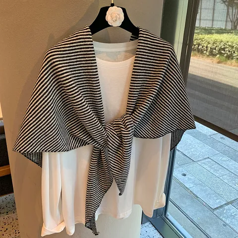 Chal a Rayas de Lana Tejida Unisex Invierno Cálido Casual Bufanda Triangular Capa de Moda para Mujer Hombre