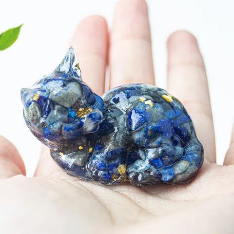 Natural Crystal Ornaments Resin Epoxy Cat Figurine Office Table Decoration Cute Animal Sculpture Gold Foil Crafts Living Room Desk Decor Home Decor