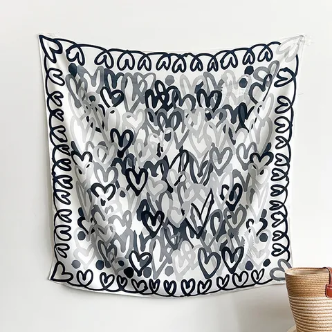 Foulard Quadrato da Donna con Stampa a Cuore in Poliestere Effetto Seta Elegante Foulard per Pendolarismo Quotidiano Viaggi